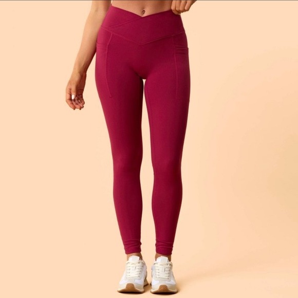 Blogilates Women's Burgundy High Waist V-Cut Pocket Leggings Size Small - Picture 4 of 7
